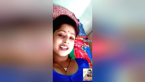 Bhabhi gives the best amateur blowjob to the camera
