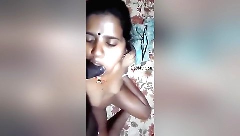 Indian babe with big tits gives blowjob in pov video