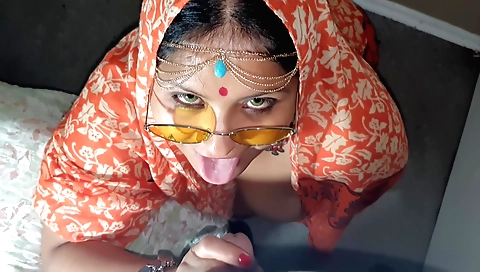 Indian beauty namaste gets her pussy fucked and gets a facial