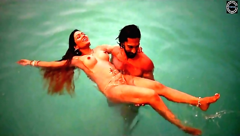 Babiisarla baskin on the street as the sun heats on