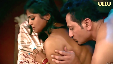 Sexy brunette is on the internet with her bra and pussy