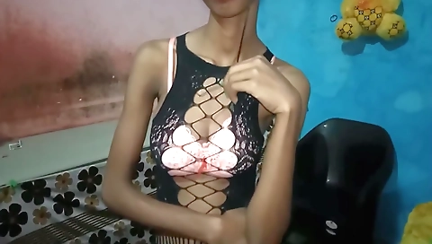 Indian brunette with nice ass gets fucked in POV video