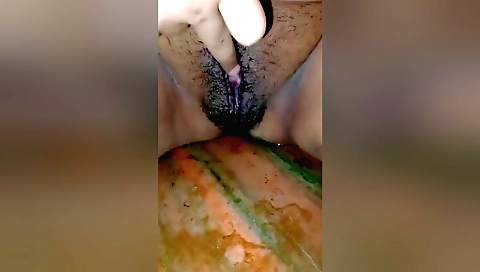 Hairy pussy gets filled with cum in my homemade porn