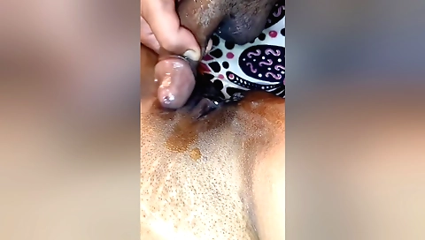 Hot amateur sex clip with a pretty chick in her head