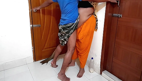 Bhabhi devar with big tits and ass is playing with oil and water