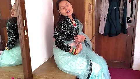 Indian slut with a round ass gets a big dildo in her tight hole