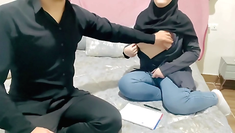 Indian pornstar in sexy amateur milf video sex scene