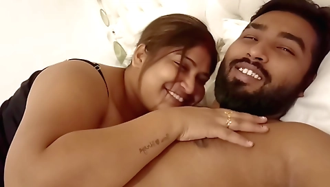 Amateur 4k hd sex video with a hairy hairy babe 2017