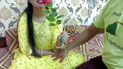 Indian babe with a very good body and she is very horny