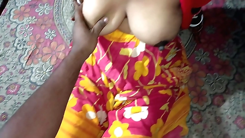 Indian amateur gets her big ass pounded by her lover