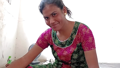 Indian hottie shows her hairy pussy in this big ass pov porn