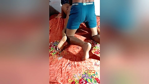 Sexy amateur woman makes a webcam video with her guy