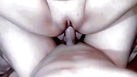 Indian amateur video with a brunette girl riding her butt