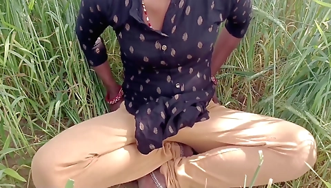 Hairy brunette girl with a hairy pussy gets fucked under the open sky