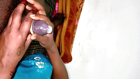 Busty teen plays with fingers and fingers her clit on the desk