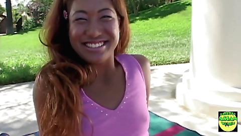 Indian girl with a large ass is getting her ass fucked