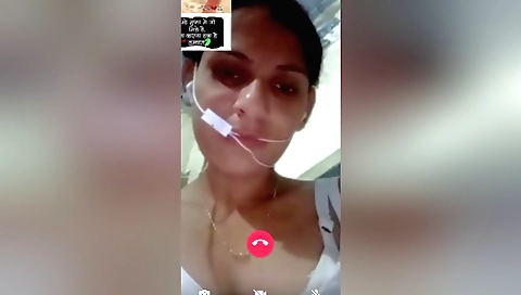 Today Exclusive- Sexy Bihari Girl Showing Her Boobs On Video Call 6