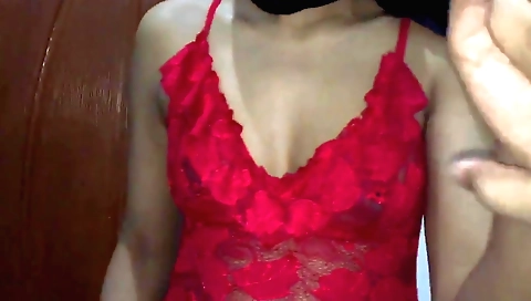 Indian brunette gets fucked in her deep throated pussy