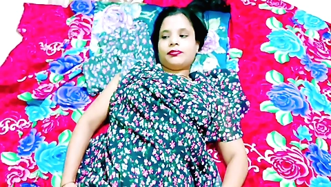 Indian brunette with a very hot body enjoys a rough sex