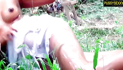 Indian babe shows her legs and pussy in naked outdoors