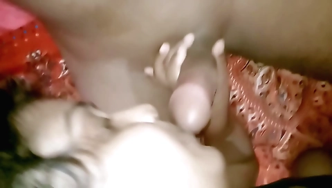 Amateur brunette stepsister gets her boyfriend's dick in her mouth