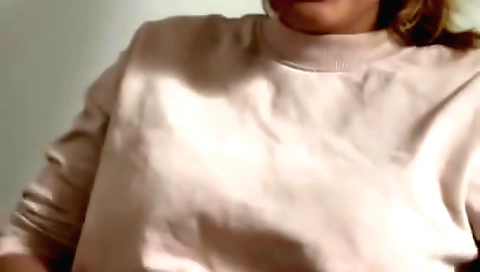 Brunette teen gets creampie on the washing machine