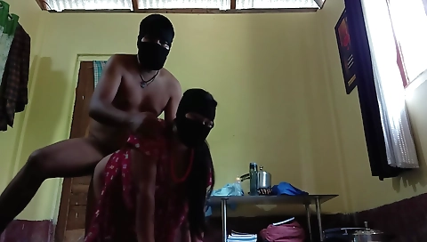 Amateur porn video with a beautiful ass and a nice figure