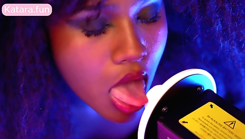 Indian solo video showing a hot girl with short legs