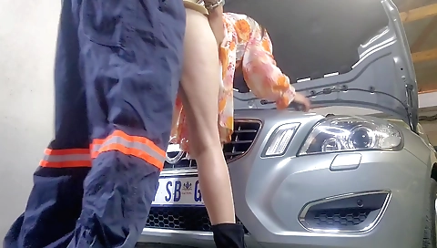 Indian amateur porn show showing a cute woman with nice body