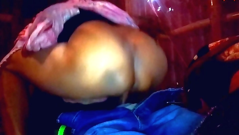 Indian brunette amateur video shows her getting fucked