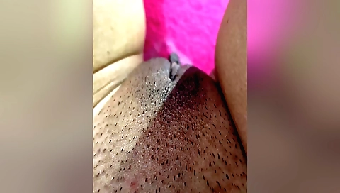 Indian lingerie solo girl gets her pussy puffed up