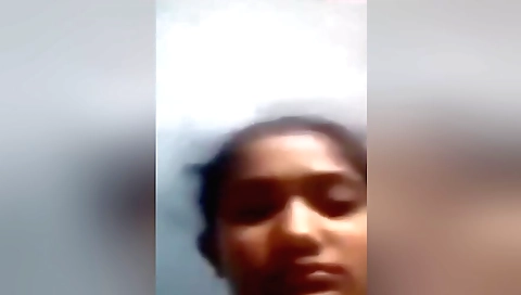 Today Exclusive -desi Chick Shows Her Boobs And Pussy