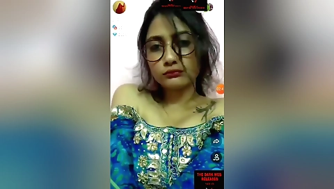 Sexy brunette solo tango in sexy underwear in webcam